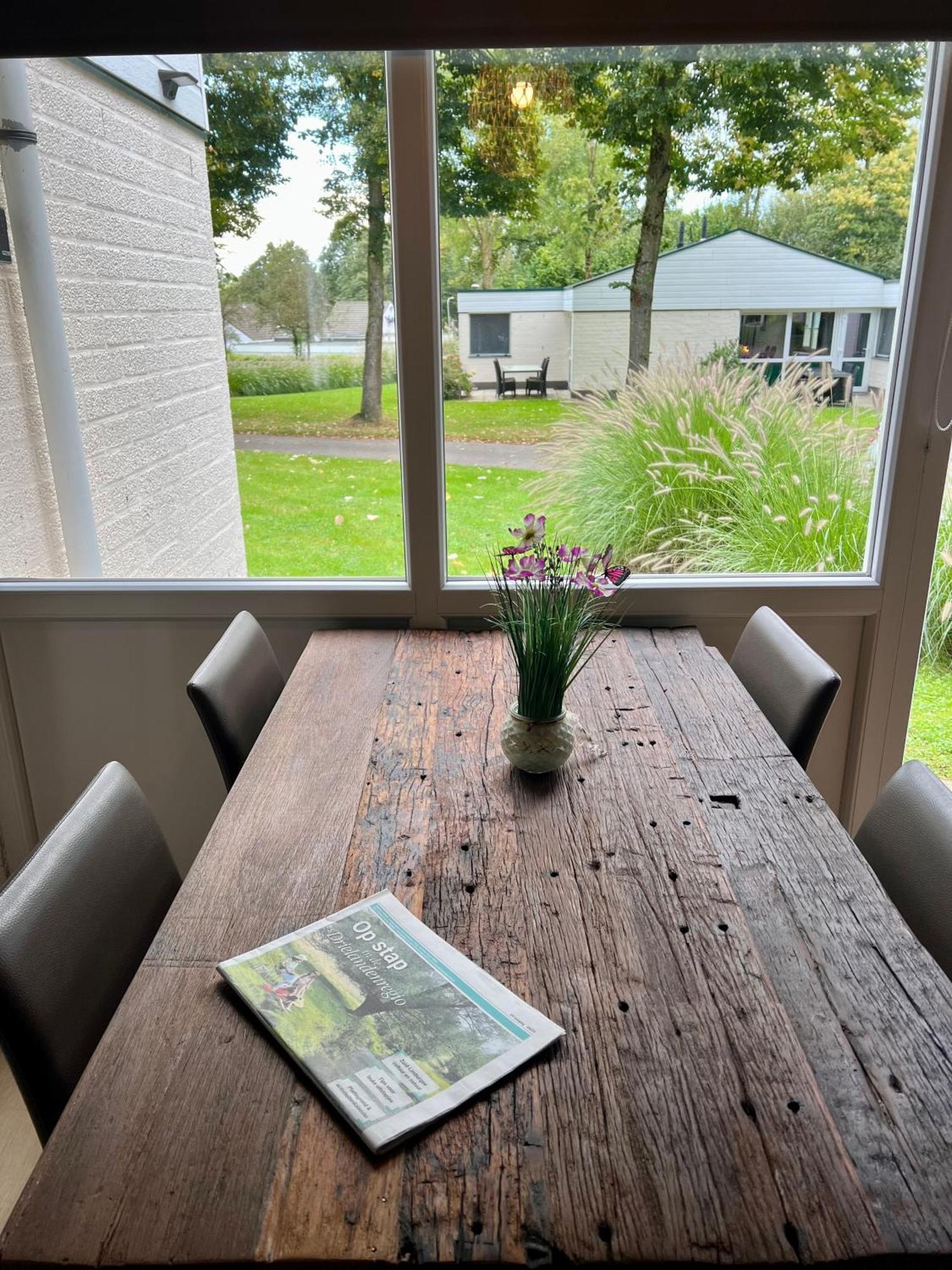 Gehele Bungalow Zuid-Limburg Op Een Park Simpelveld Exteriör bild